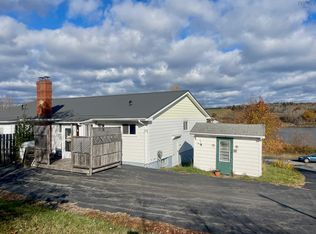 3 Kinley Dr, Lunenburg, NS B0J2C0
