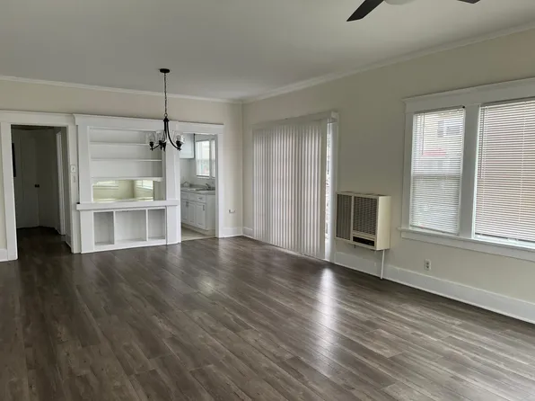 1635 E Broadway, Long Beach, CA 90802