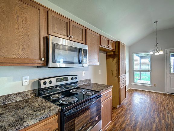 5th image of 8825 Cheyenne Dr