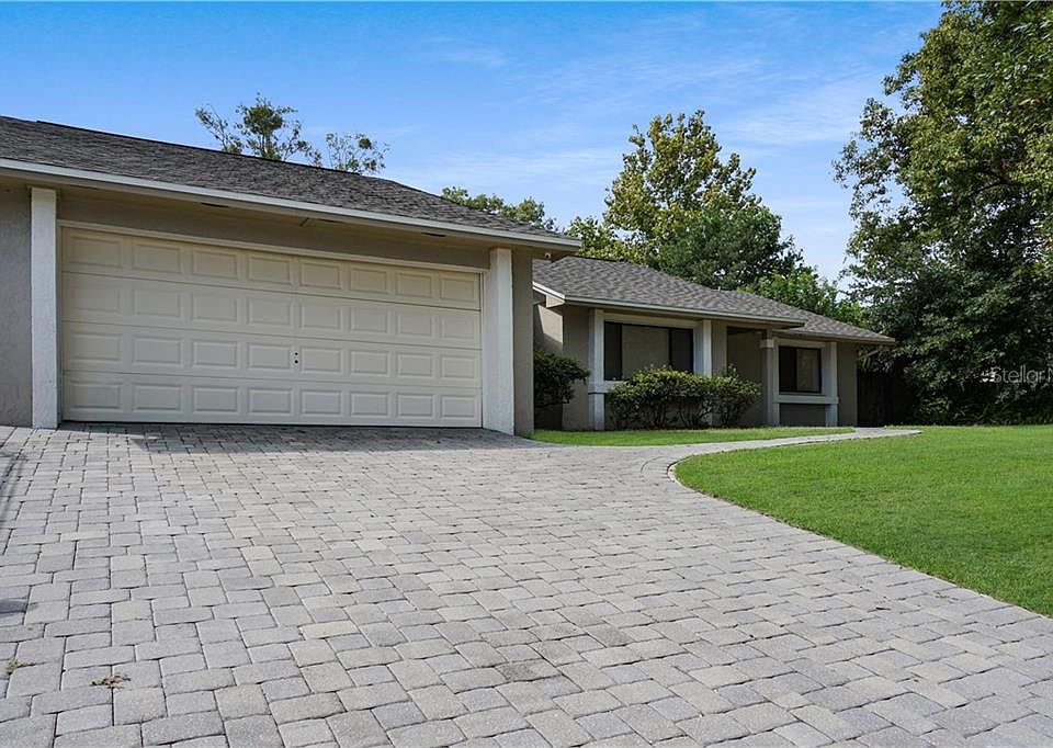 1st image of 3920 Foothills Dr #1