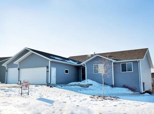 1700 Foothills Rd SW, Minot, ND 58701