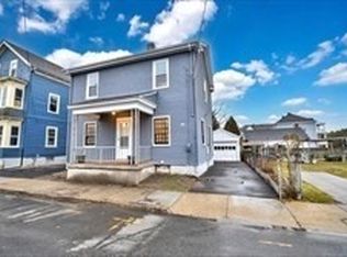 17 Wilcox St, Fall River, MA 02724