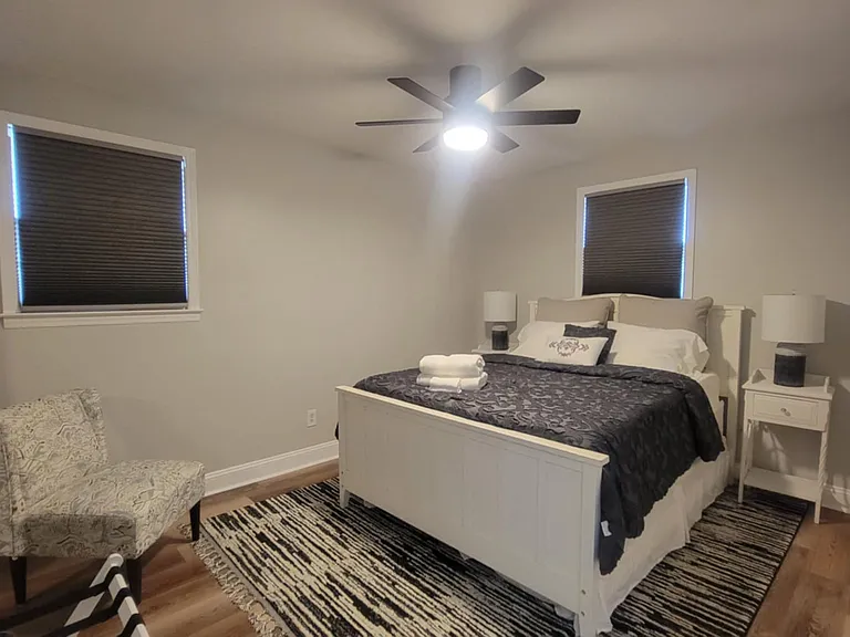 Bedroom 1 with queen sized bed.