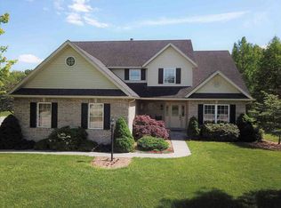 181 Kaywood Ln, Jasper, IN 47546