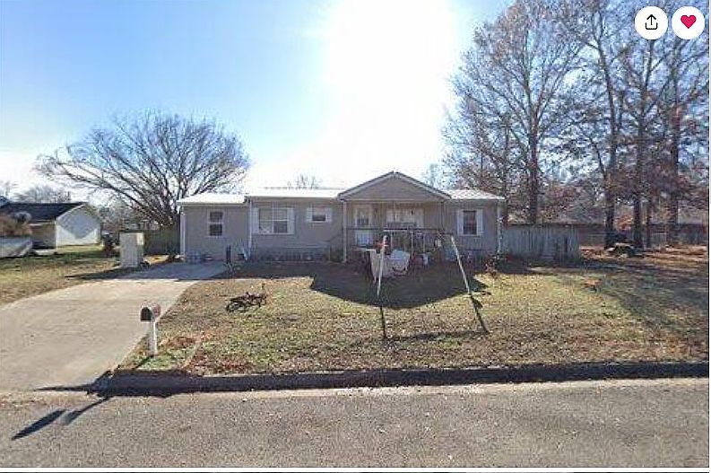 2630 Prospect Ave, Parsons, KS 67357 Zillow