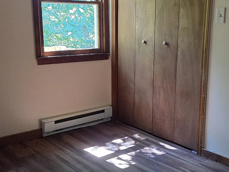 32 Court St #D — Photo 14