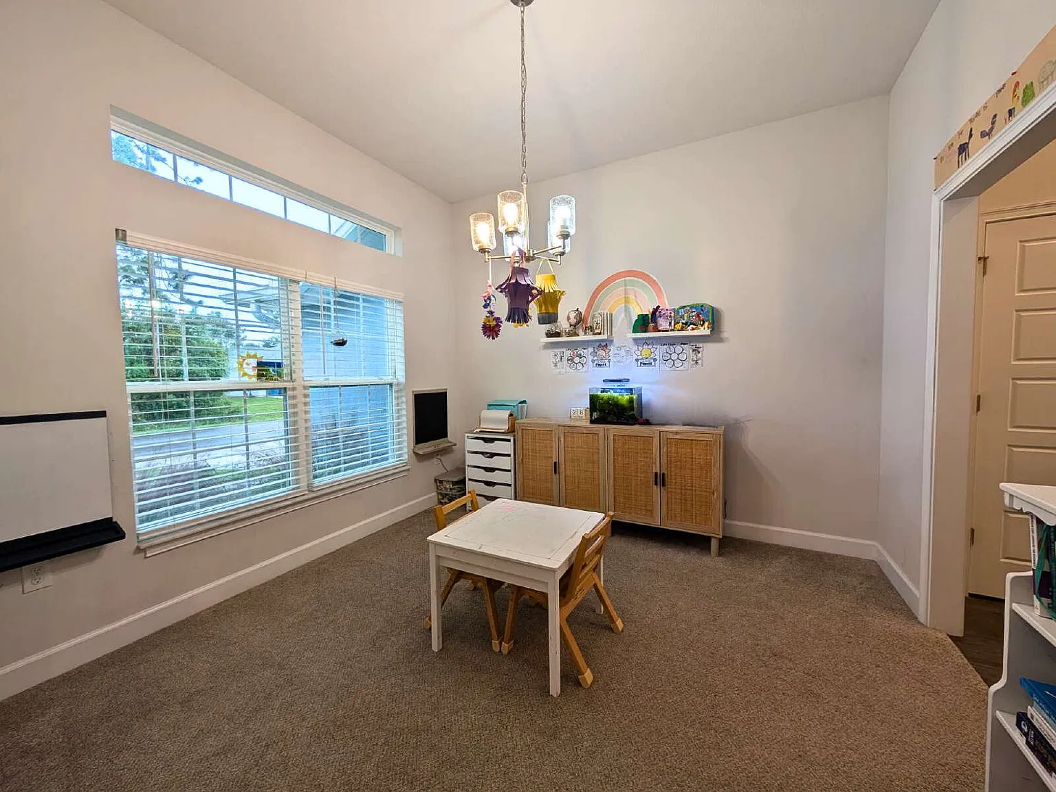 4 bed, 2.0 bath, 2151 sqft, $2,450 — Photo 2