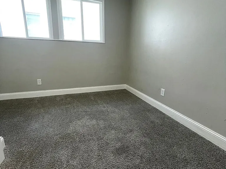 18503 Riopelle St — Photo 8