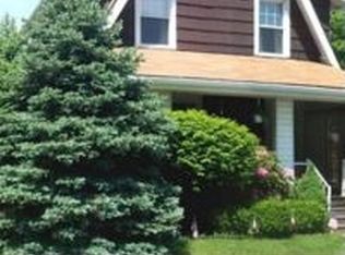 425 E Hillcrest Ave, New Castle, PA 16105