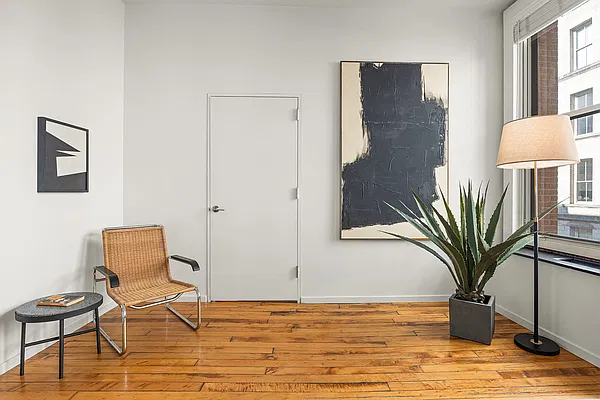 Living room, photo 8