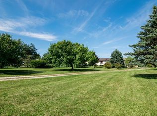 76 W Willis Rd, Saline, MI 48176