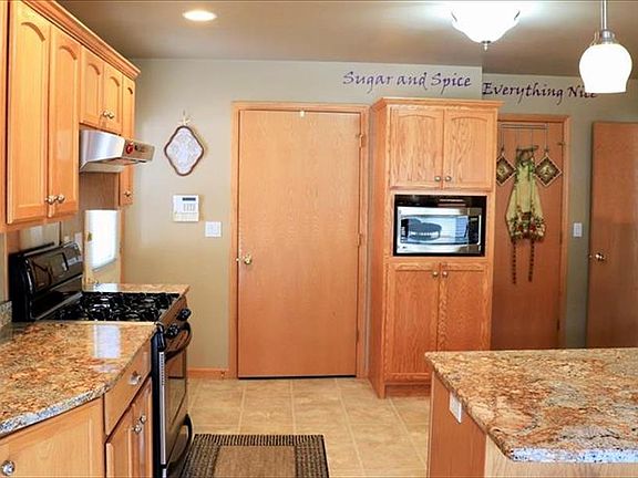 4th image of 2411 Red Fescue Ct