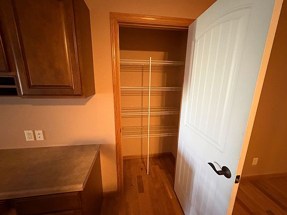 5th image of 1413 Cobblestone Way