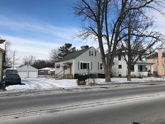 2nd image of 1087 Harrisburg Pike