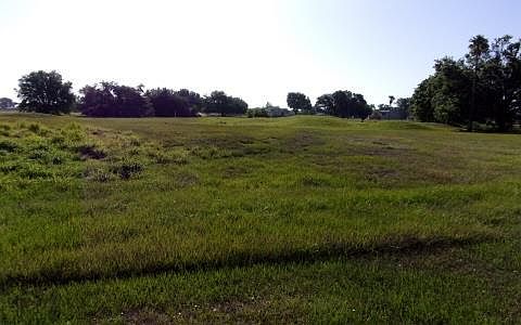 3rd image of 1200 Golf Ct