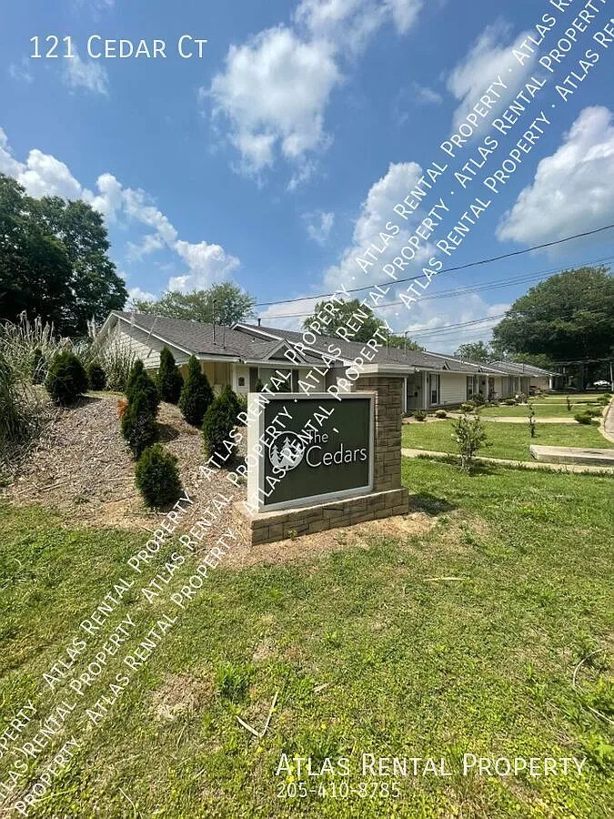 New Listing! 121 Cedar Ct Wetumpka, AL 36092 — Photo 1