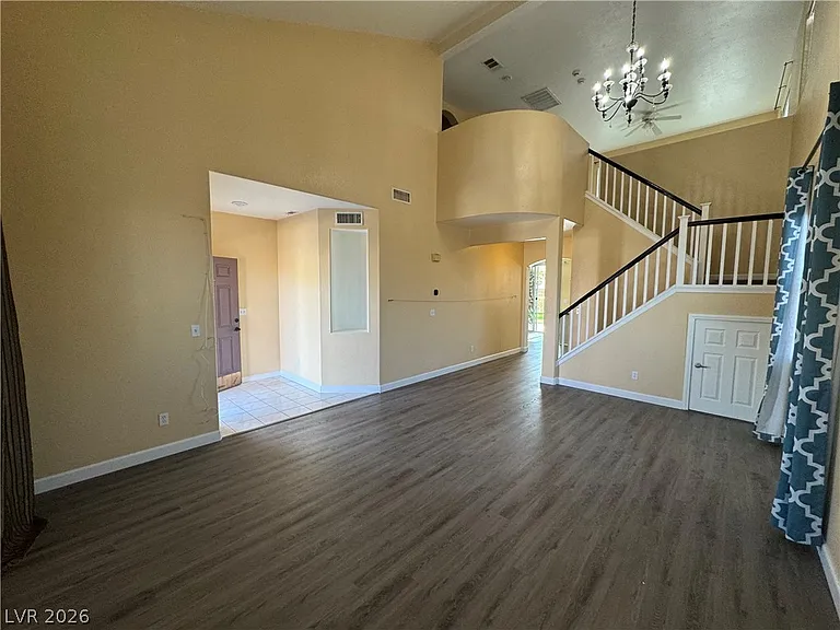 749 Beach Park St — Photo 4