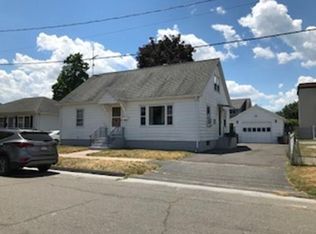 26 Sullivan St, Chicopee, MA 01020