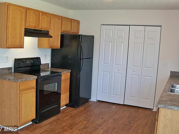 4th image of 58 Heather Dr
