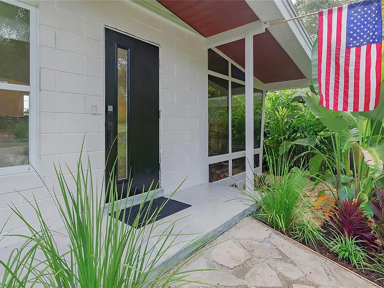 4111 Dr Martin Luther King Jr St N — Photo 11