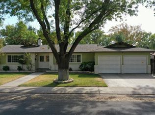 1912 Rossmoor Way, Modesto, CA 95355