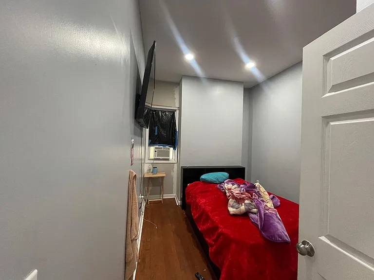 154 Autumn St #1 — Photo 10