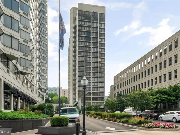 2001 Hamilton St APT 1727, Philadelphia, PA 19130