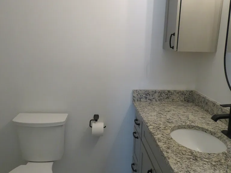7895 Pavilion Dr — Photo 34
