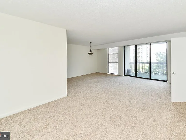 1016 S Wayne St #408 — Photo 5