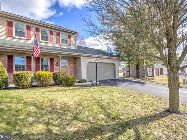 34 Brookview Dr, Lititz, PA 17543