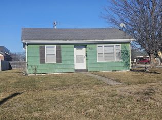 504 Baker St, Baldwin City, KS 66006