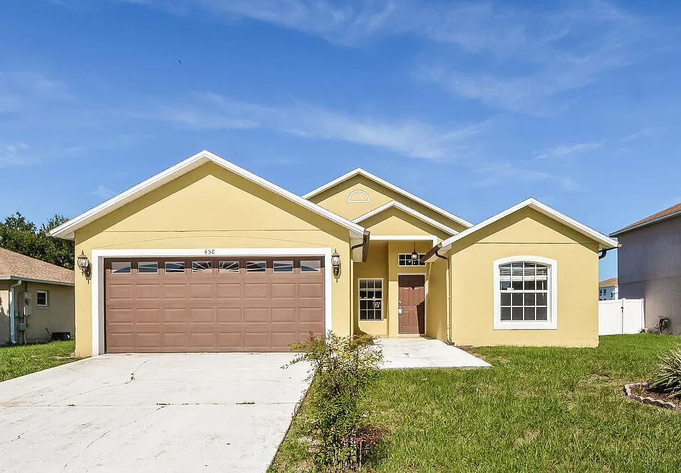 458 Tamarind Parke Ln