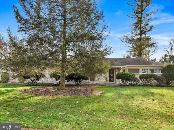 20 Pine Rd, York, PA 17403