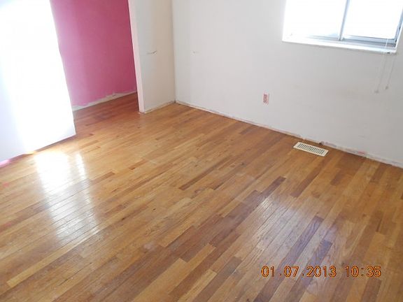 3rd image of 1655 Central Pkwy