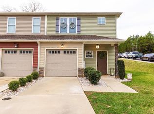 1155 Commonwealth Cir, Forest, VA 24551