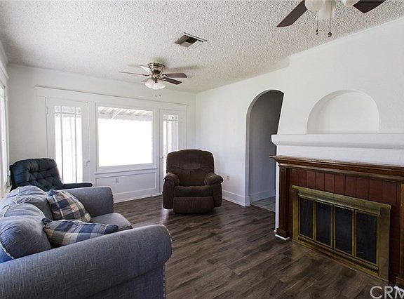 4th image of 2869 N Arrowhead Ave