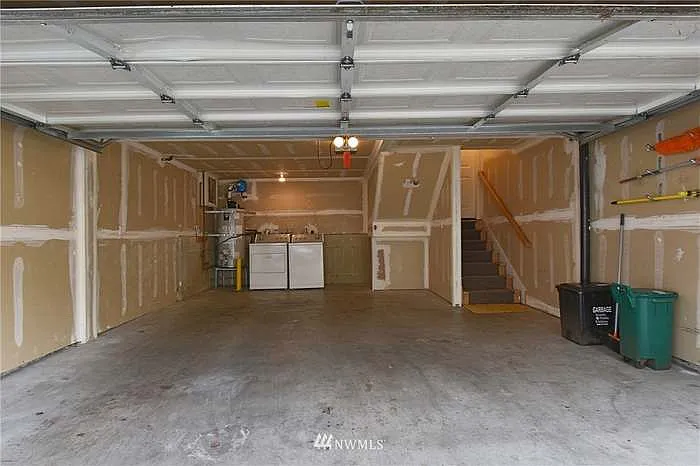 9402 Linden Ave N #B — Photo 20