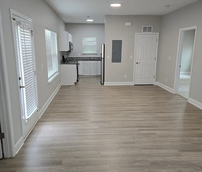 1425 Joy Way Ln — Photo 1