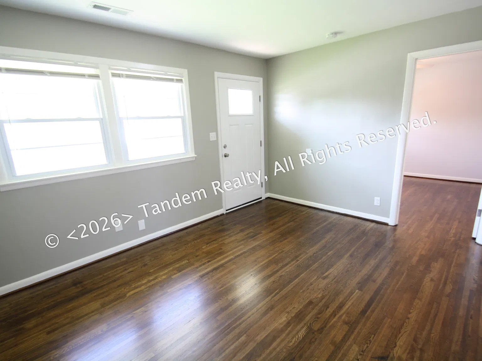 2 bed, 700 sqft, $1,295 — Photo 1