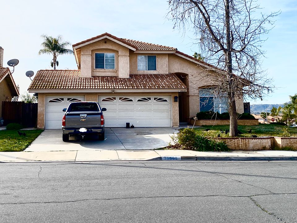 1st image of 39690 Glenwood Ct
