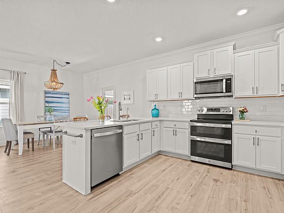 5th image of 400 Jrs Way