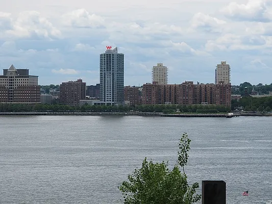 Rented by Platinum Properties | media 5