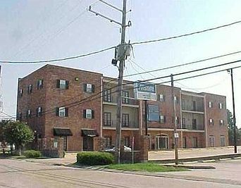 1st image of 2637 Edenborn Ave