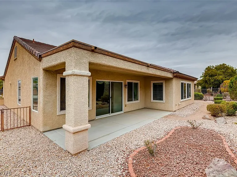 2316 Desert Fox Dr — Photo 28