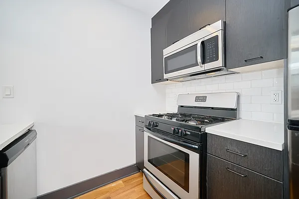 Rented by Living New York | media 7