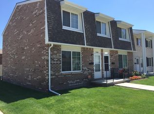 29488 El Dorado Plz, Warren, MI 48088