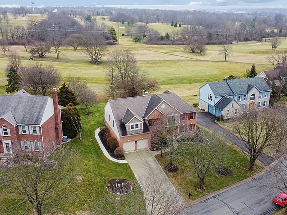 3rd image of 483 Vista Glen Dr