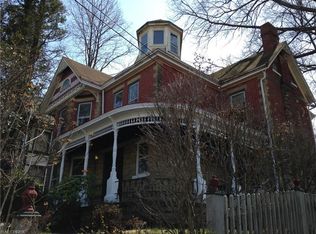 420 13th St, Mineral Wells, WV 26101