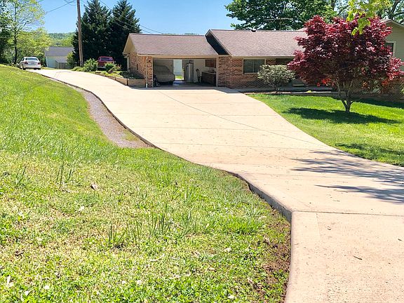 4th image of 1804 Oak Hill Dr