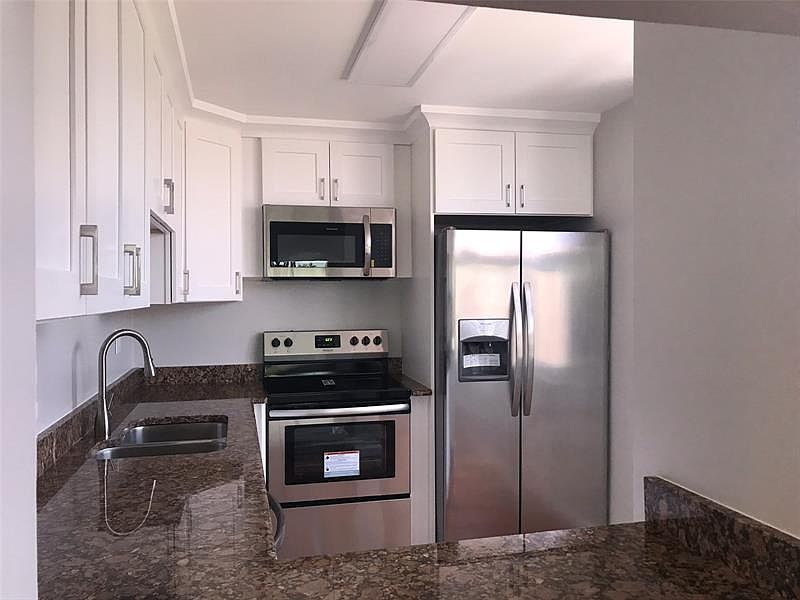 1st image of 9451 Evergreen Pl APT 401